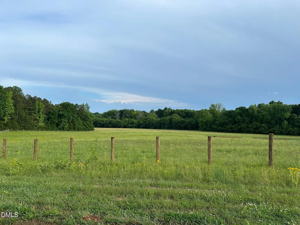 6061 River Run Trail Graham, NC 27253