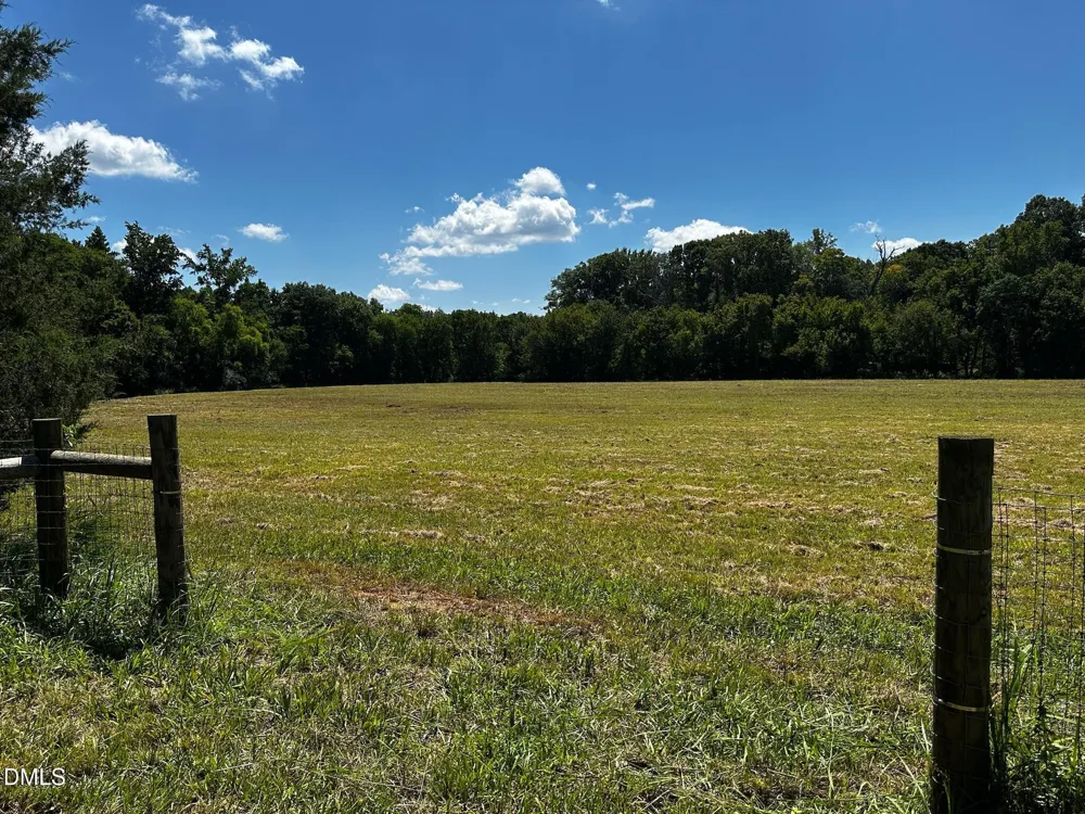 6061 River Run Trail Graham, NC 27253