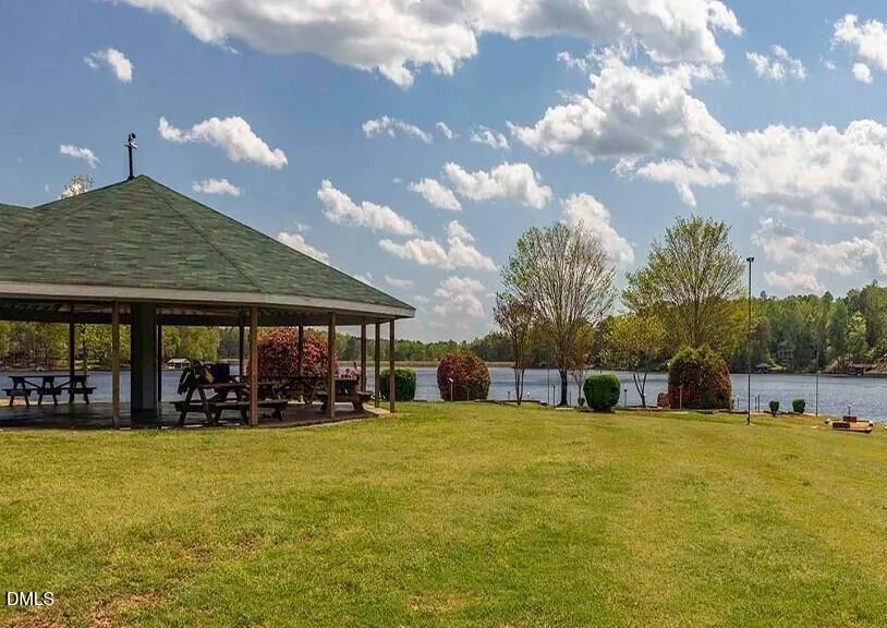 128 Mohawk Drive Louisburg, NC 27549