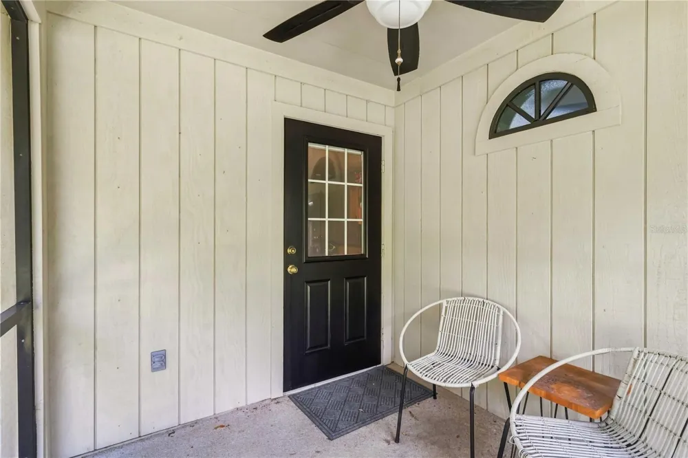 902 DRAKESWOOD COURT Sarasota, FL 34232