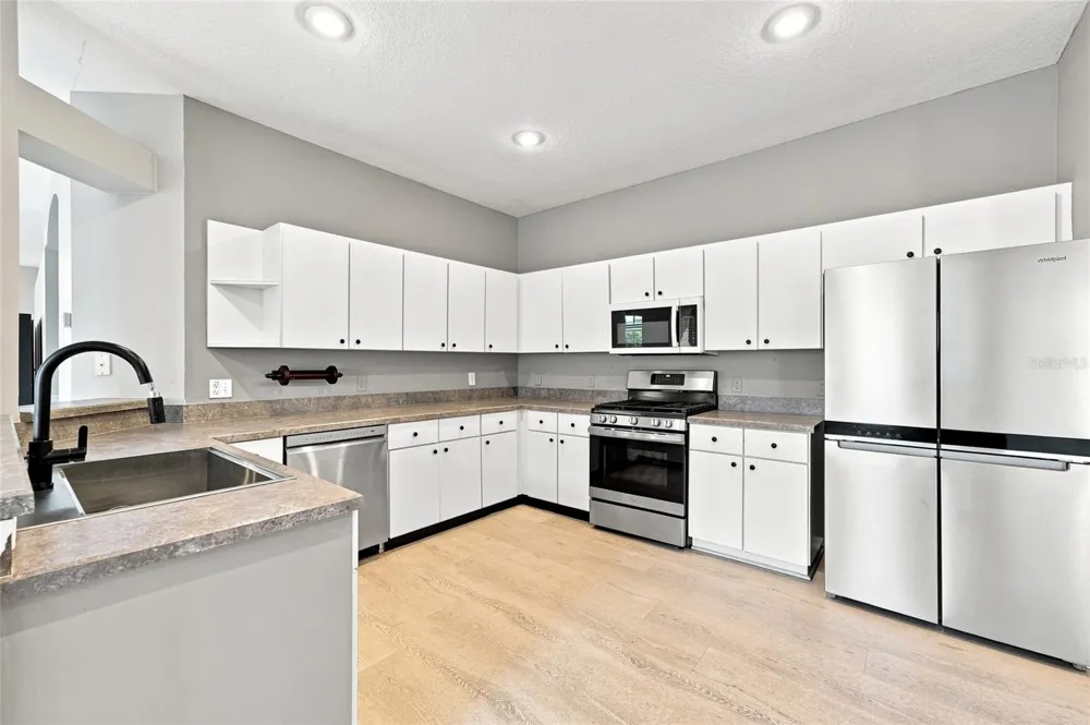 19126 WHITE WING PLACE Tampa, FL 33647