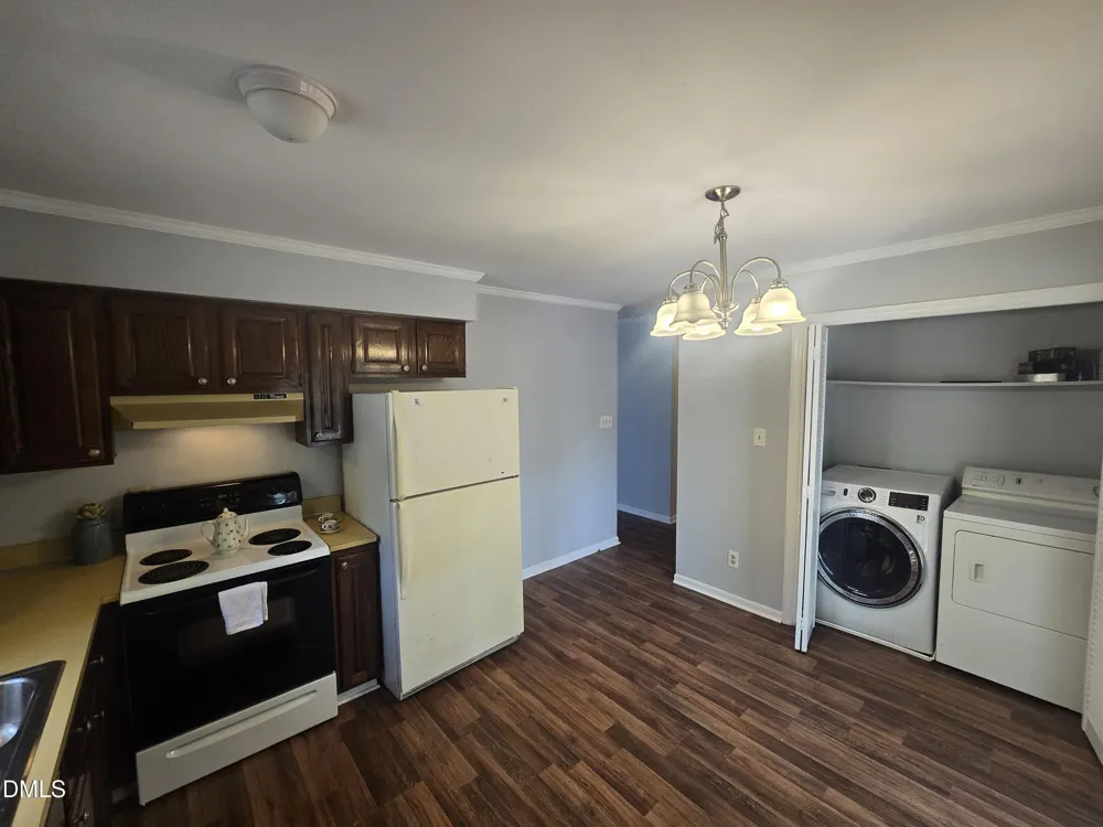 2214 Daley #B Chapel Hill, NC 27514