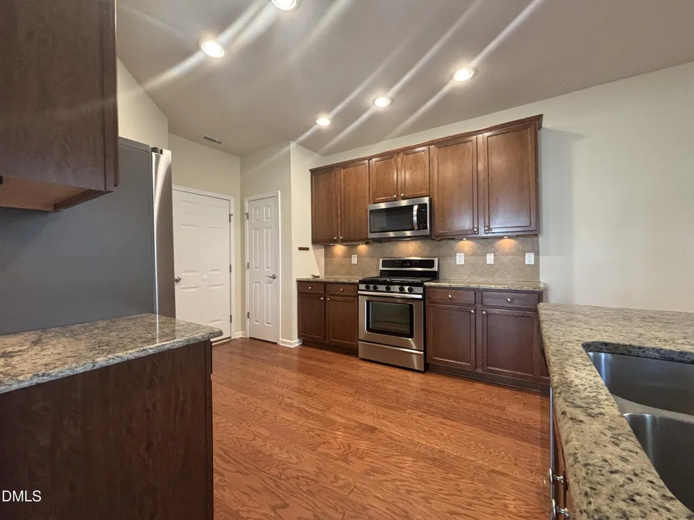 1429 Kirkwood Hill Way Wake Forest, NC 27587
