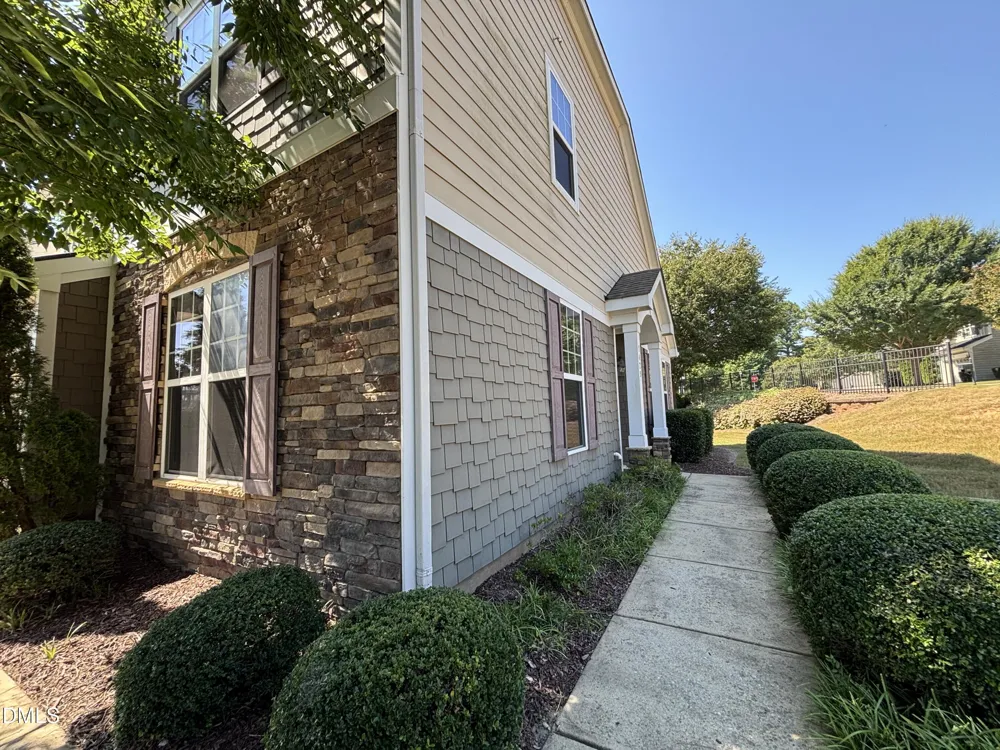 1429 Kirkwood Hill Way Wake Forest, NC 27587