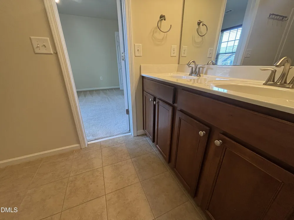 1429 Kirkwood Hill Way Wake Forest, NC 27587
