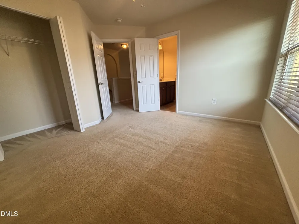 1429 Kirkwood Hill Way Wake Forest, NC 27587