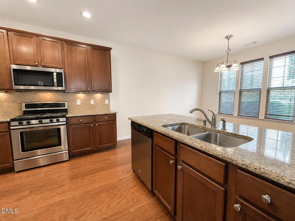 1429 Kirkwood Hill Way Wake Forest, NC 27587