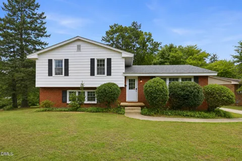 1536 King Charles Road