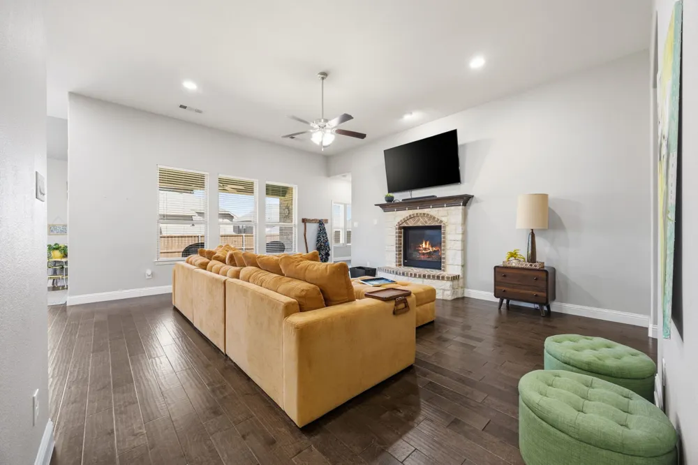 9901 Trinity Drive Little Elm, TX 75068