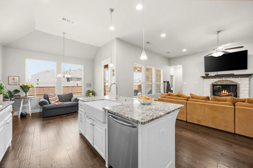 9901 Trinity Drive Little Elm, TX 75068