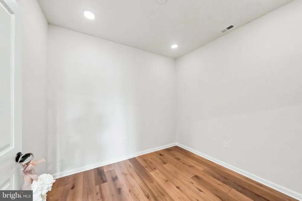 1 CULVERT DRIVE #202 Princeton Junction, NJ 08550