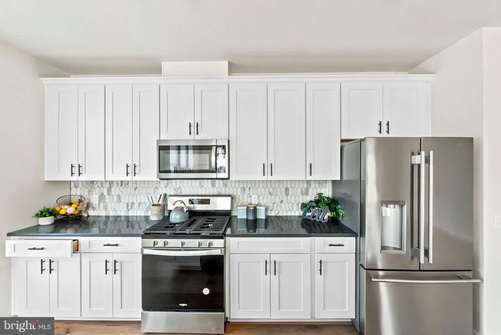 1 CULVERT DRIVE #202 Princeton Junction, NJ 08550