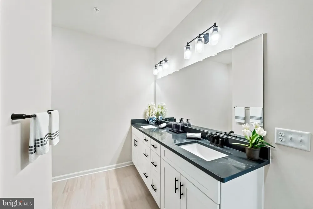 1 CULVERT DRIVE #202 Princeton Junction, NJ 08550