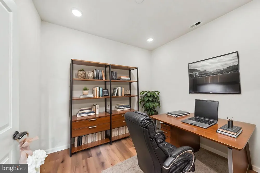 1 CULVERT DRIVE #202 Princeton Junction, NJ 08550