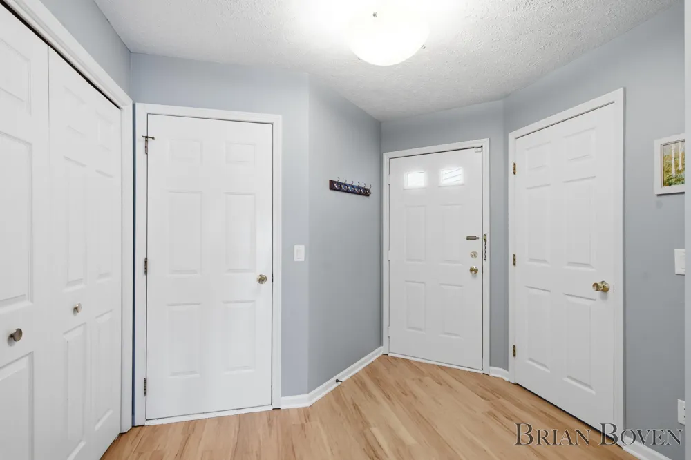 965 W Savidge Street Spring Lake, MI 49456