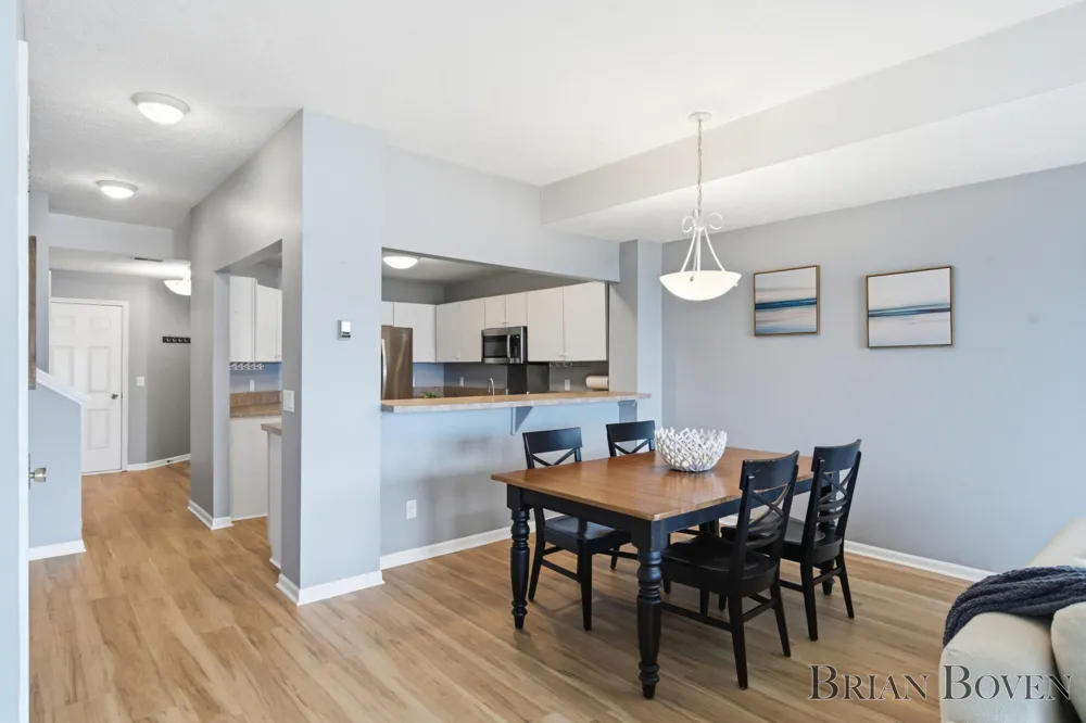 965 W Savidge Street Spring Lake, MI 49456