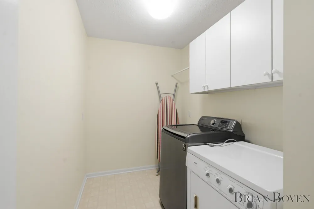 965 W Savidge Street Spring Lake, MI 49456