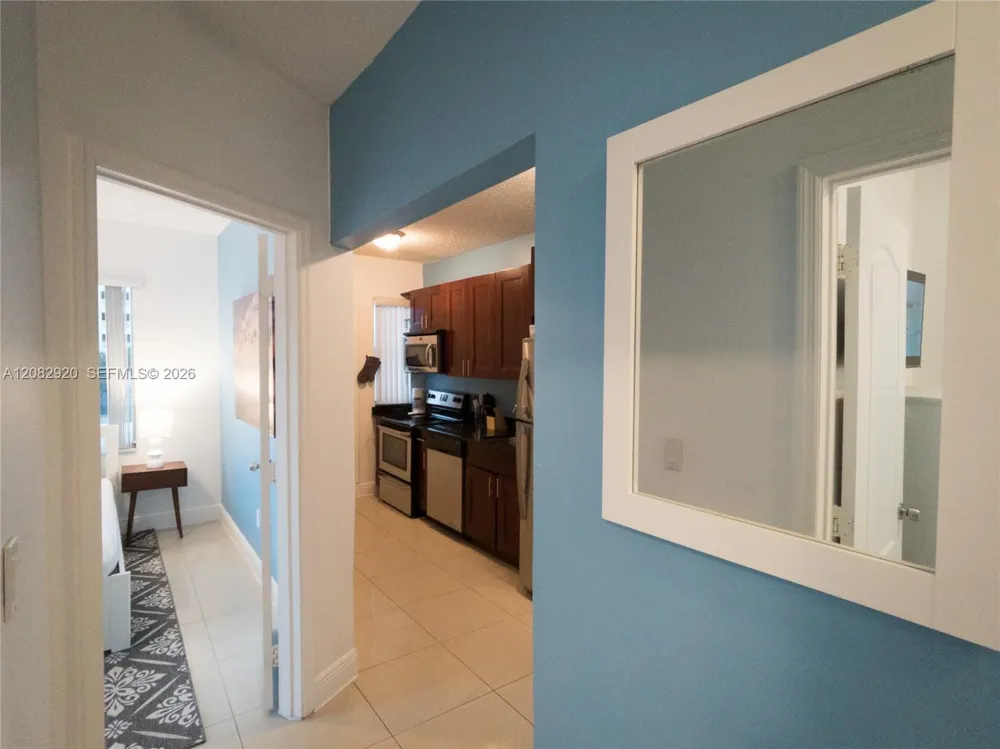 1459 NW 2nd St Miami, FL 33125
