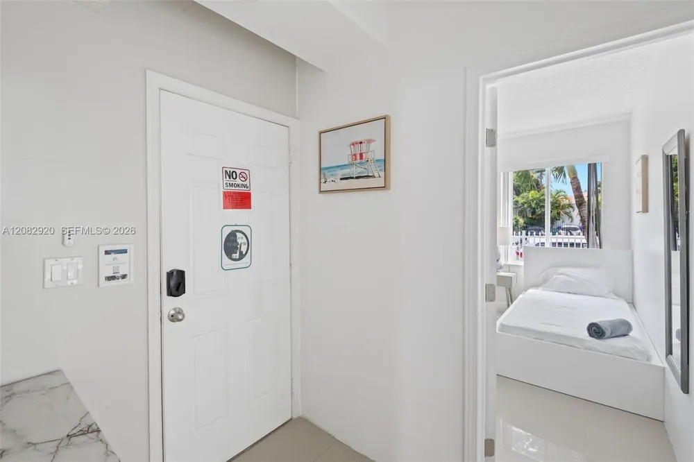 1459 NW 2nd St Miami, FL 33125