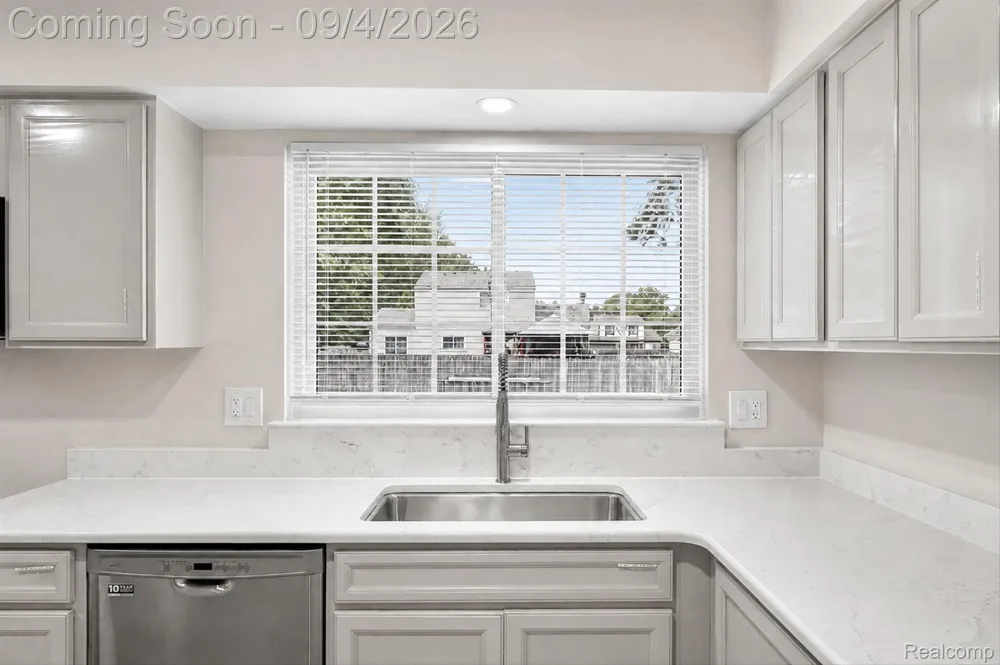 43182 Applewood Road Canton Charter Township, MI 48188