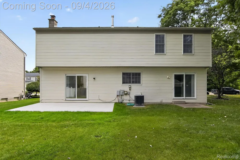 43182 Applewood Road Canton Charter Township, MI 48188
