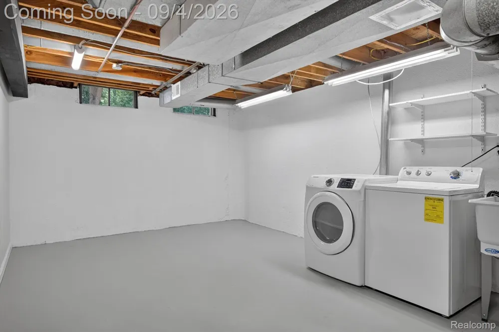43182 Applewood Road Canton Charter Township, MI 48188