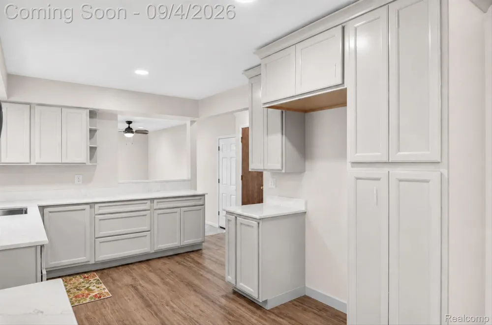43182 Applewood Road Canton Charter Township, MI 48188