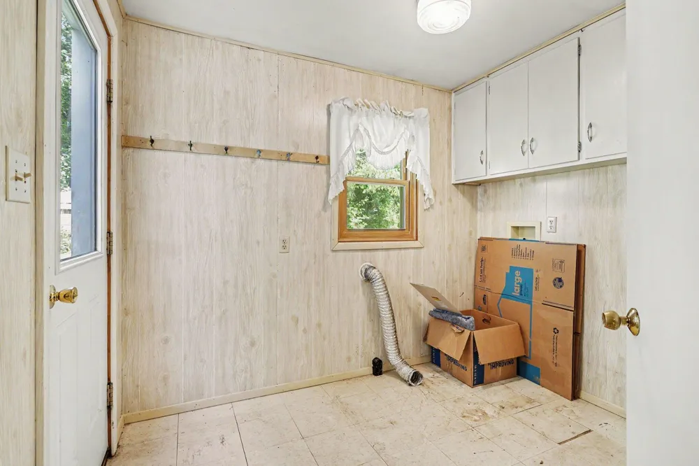 9215 1st Street Oronoko Charter Township, MI 49103