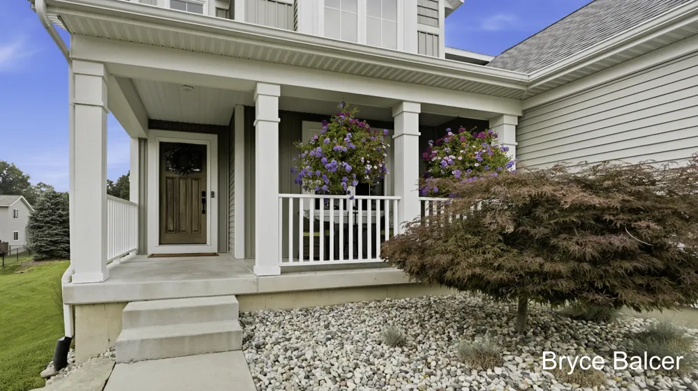 5953 Marblehead Drive NE Plainfield Charter Township, MI 49306