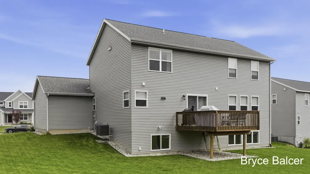 5953 Marblehead Drive NE Plainfield Charter Township, MI 49306