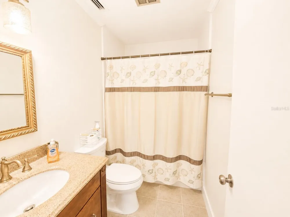 9718 HERNANDO COURT Bradenton, FL 34210