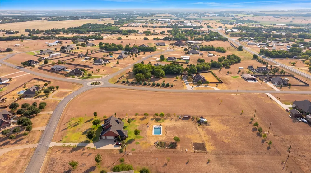 102 Camino Del Rancho Lorena, TX 76655