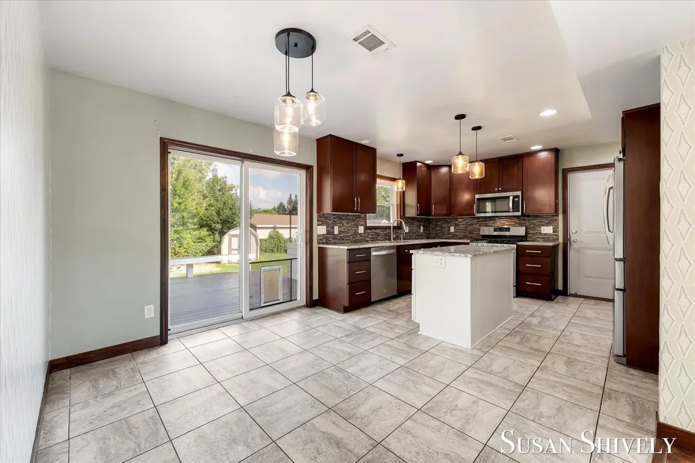 5022 Montauk Drive NW Comstock Park, MI 49321