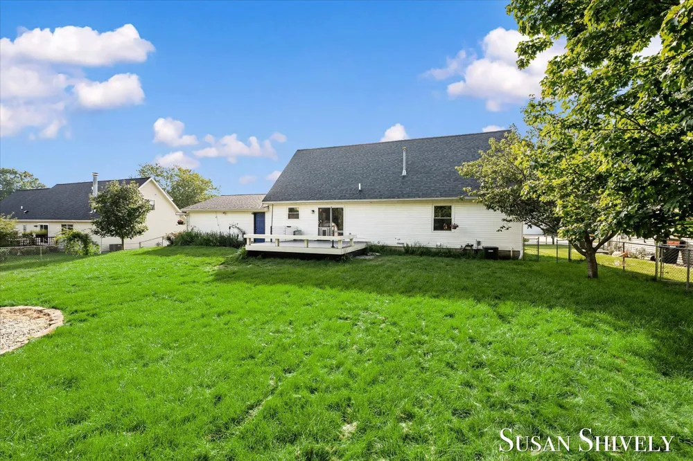 5022 Montauk Drive NW Comstock Park, MI 49321