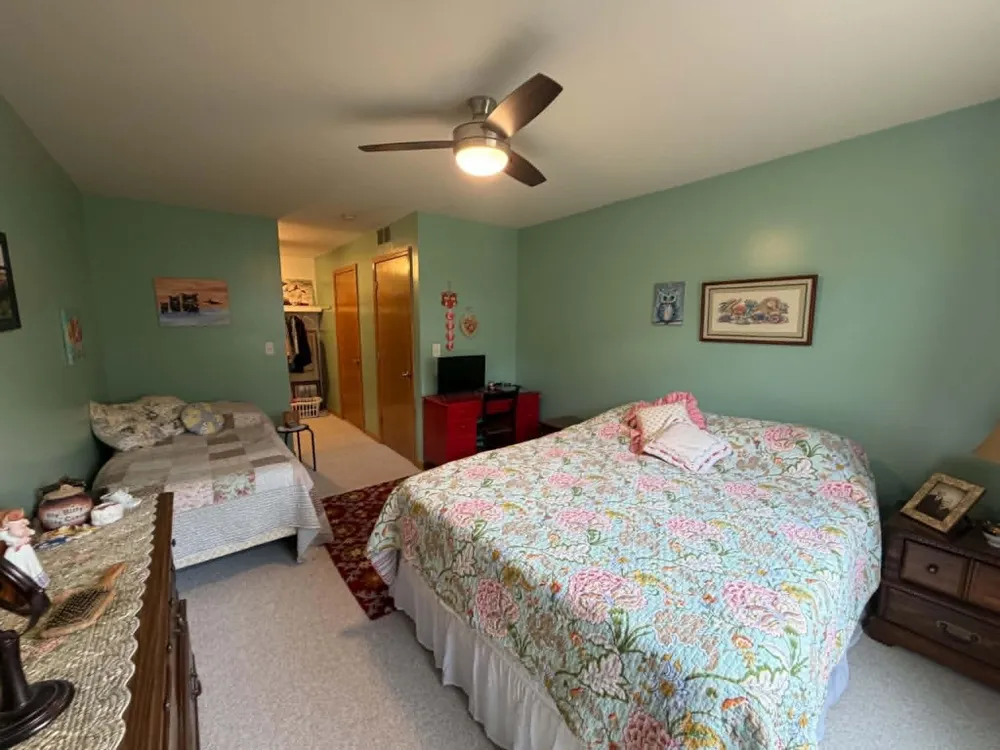 24134 Wedgewood Circle #39 Warren, MI 48091