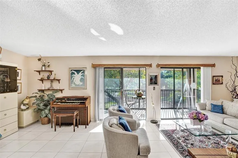 10783 W CLAIRMONT CIRCLE #205 Tamarac, FL 33321