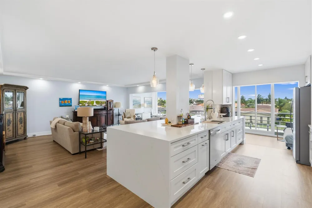 3050 NE 47TH COURT #203 Fort Lauderdale, FL 33308