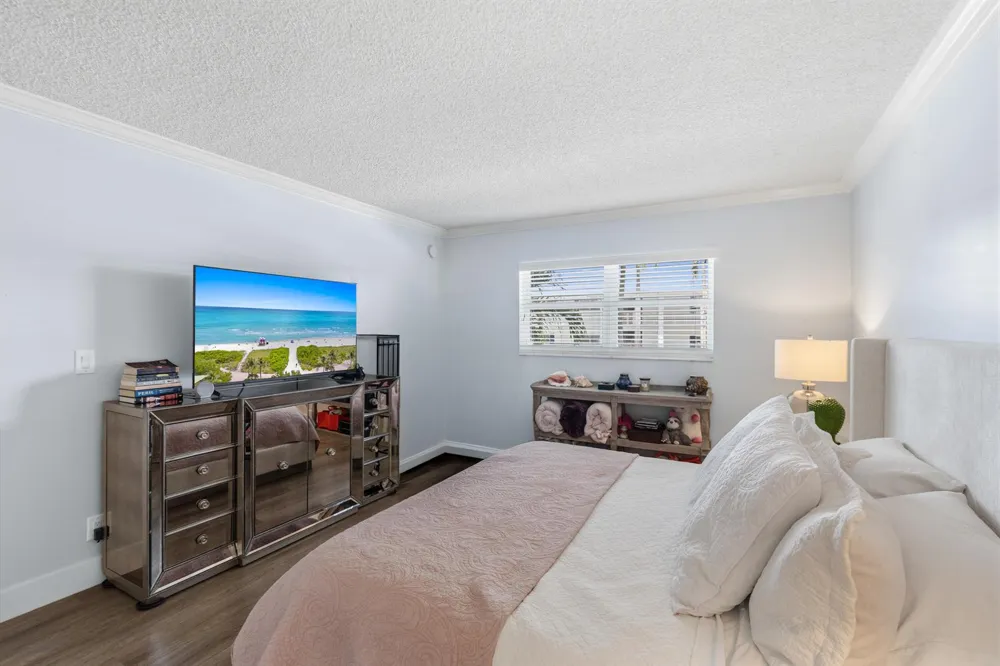 3050 NE 47TH COURT #203 Fort Lauderdale, FL 33308