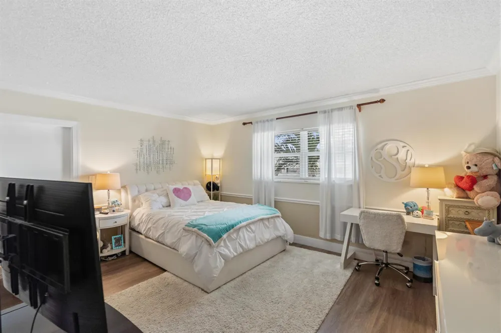 3050 NE 47TH COURT #203 Fort Lauderdale, FL 33308
