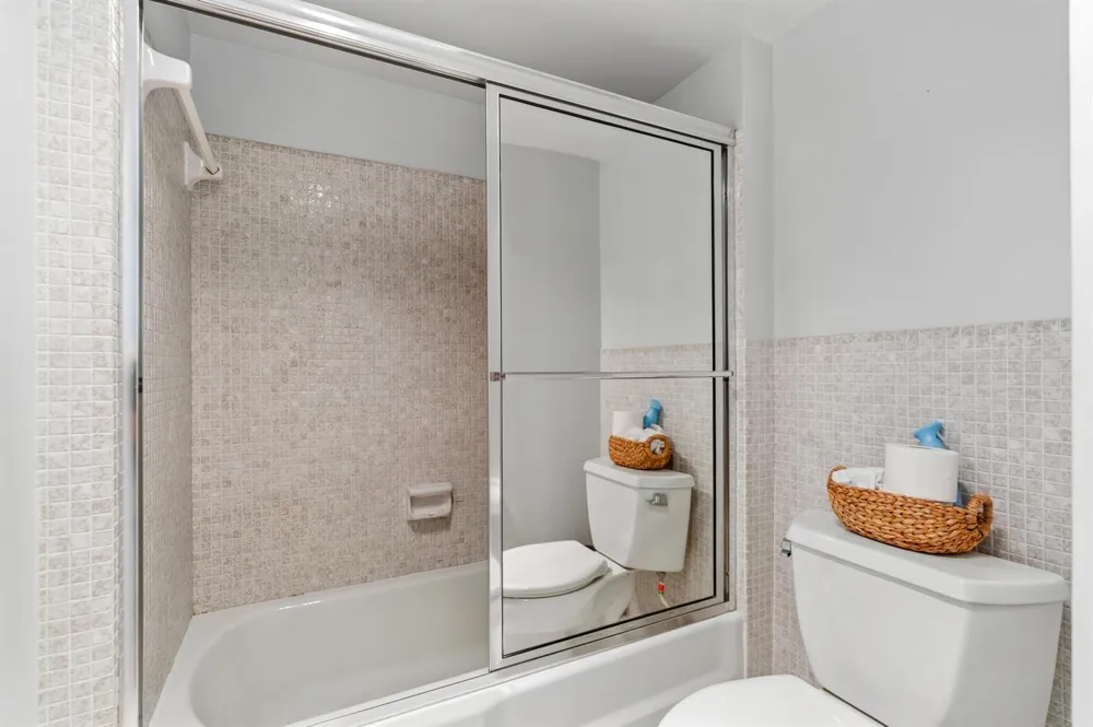 3050 NE 47TH COURT #203 Fort Lauderdale, FL 33308