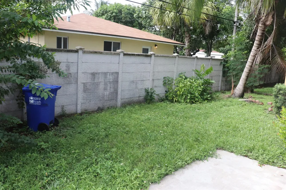 613 NW 21ST AVENUE Pompano Beach, FL 33069