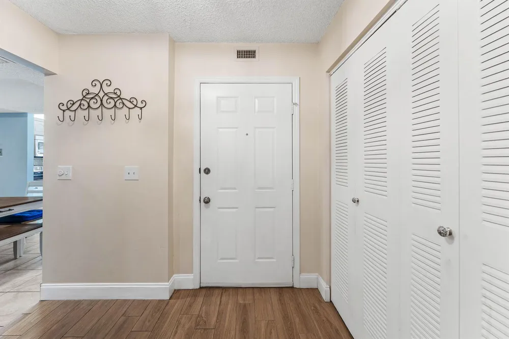 1611 Cabot Lane #3 Wellington, FL 33414