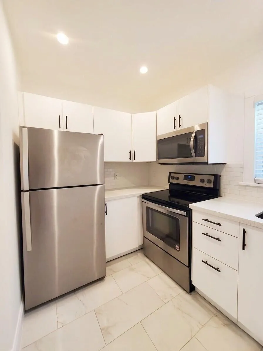 1407 SE 2ND STREET #C Fort Lauderdale, FL 33301