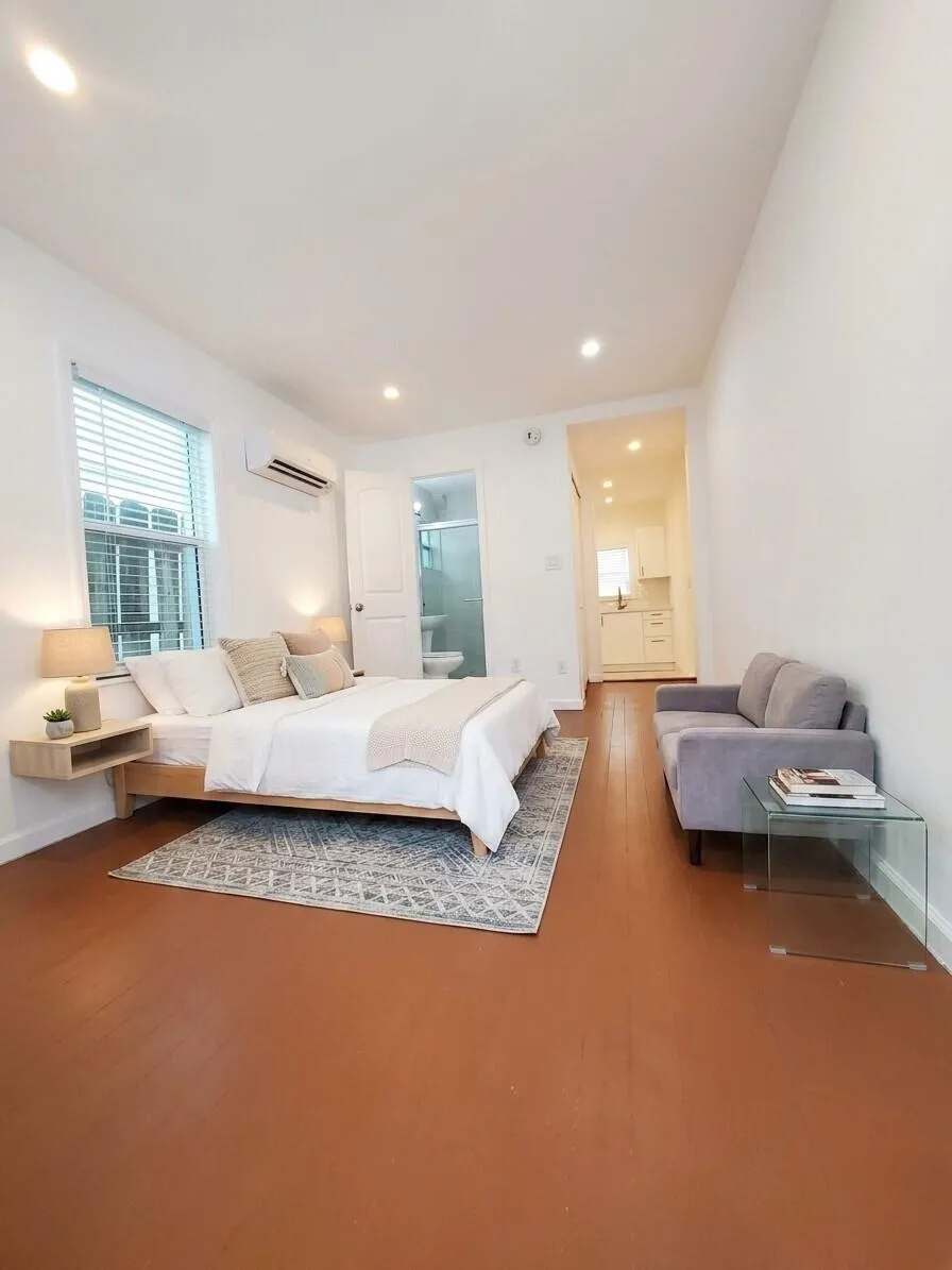 1407 SE 2ND STREET #C Fort Lauderdale, FL 33301