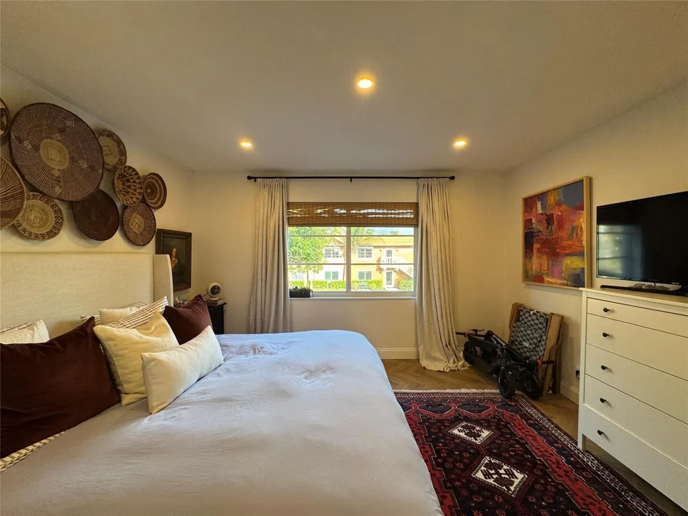9 NE 19TH COURT #211C Wilton Manors, FL 33305