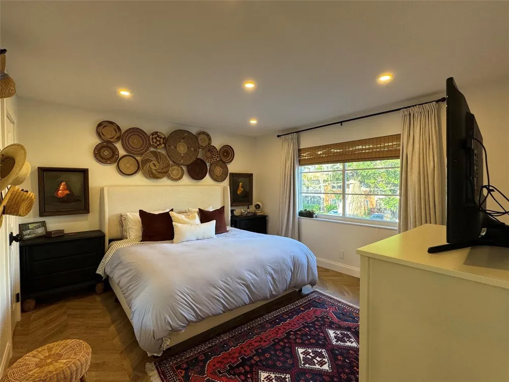 9 NE 19TH COURT #211C Wilton Manors, FL 33305