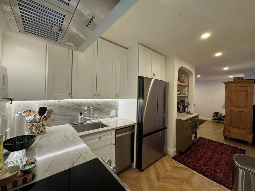 9 NE 19TH COURT #211C Wilton Manors, FL 33305