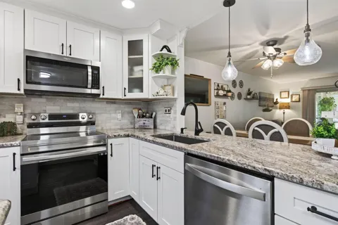 7500 NW 5th Court #108