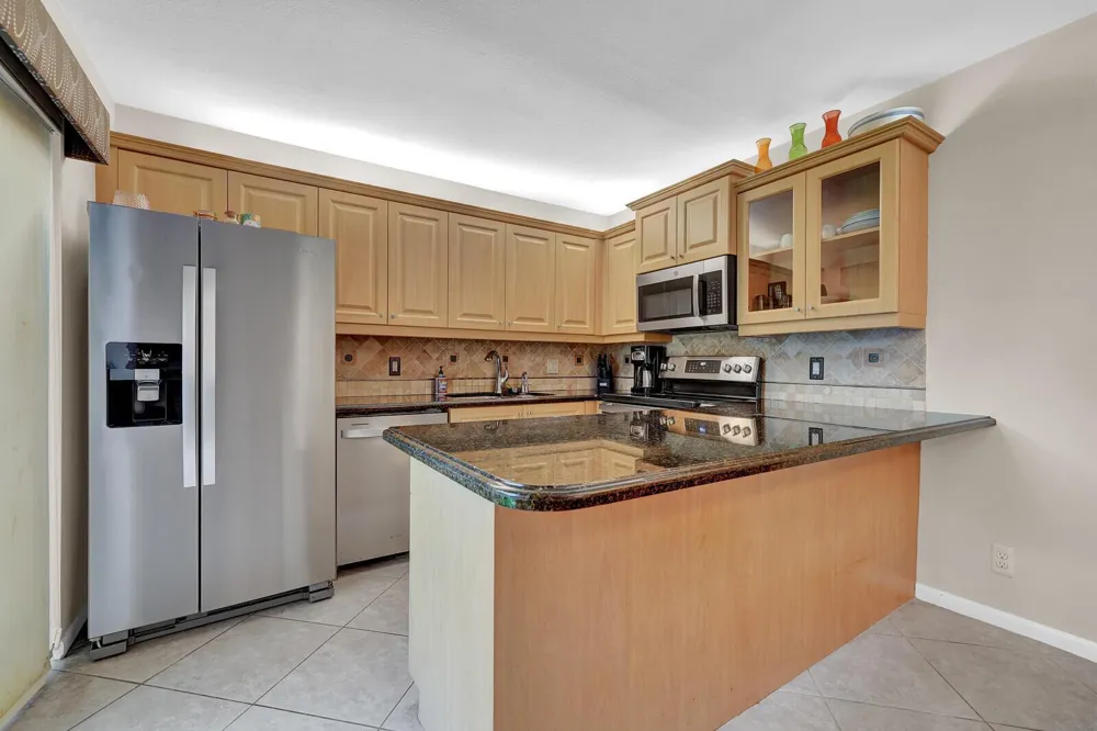 2716 SW 15th Street Deerfield Beach, FL 33442