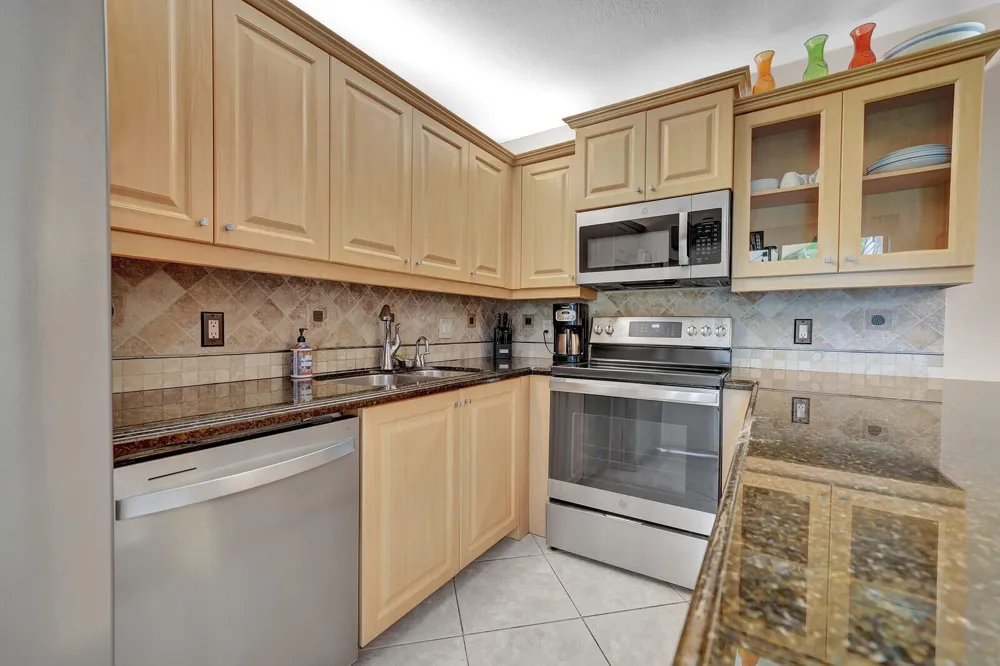 2716 SW 15th Street Deerfield Beach, FL 33442